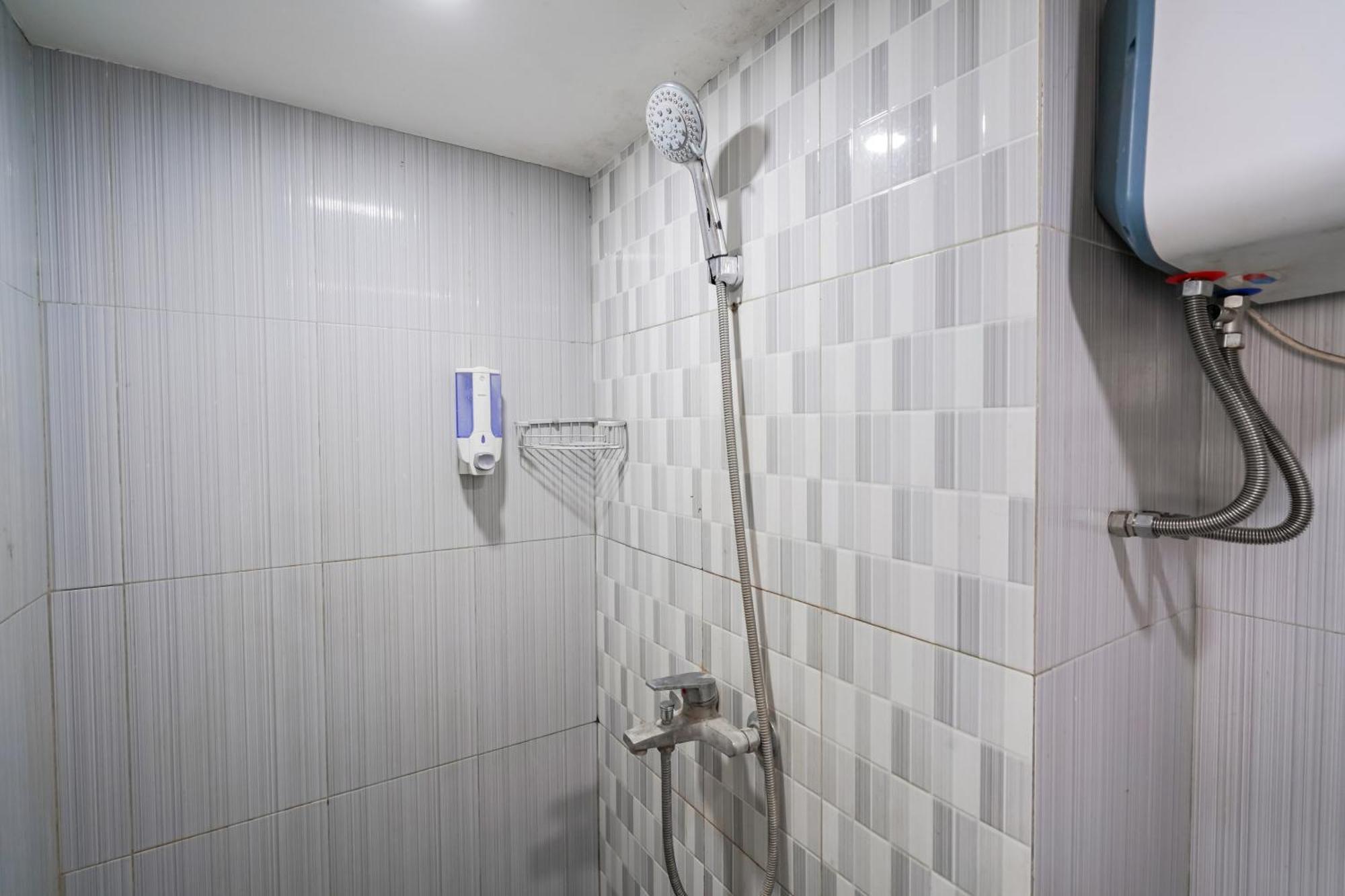 Capital O 93743 Apartement Gateway Cicadas By Scm Property Bandung Exterior photo